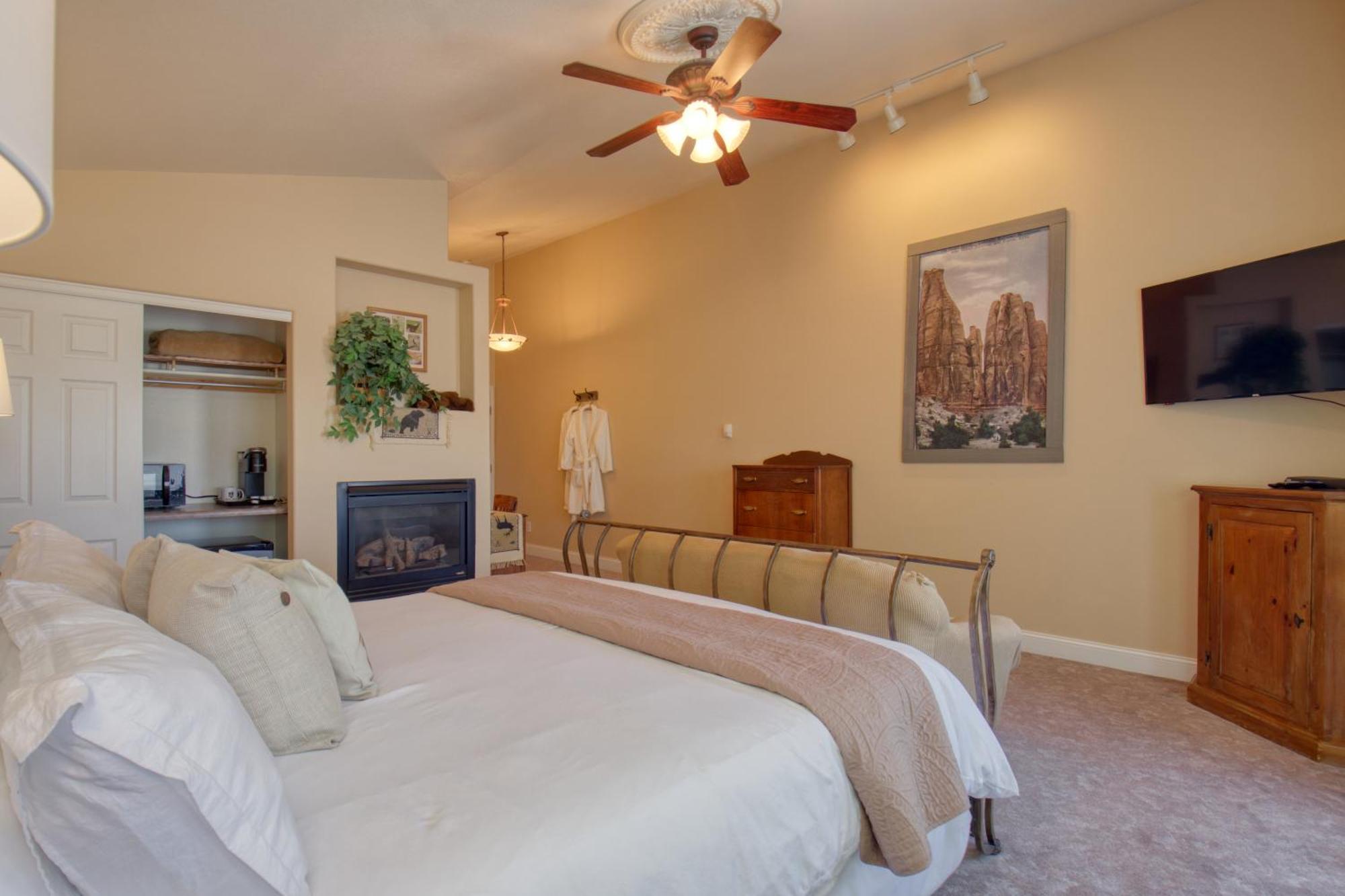 Castle Creek Manor Bed and Breakfast Grand Junction Eksteriør billede