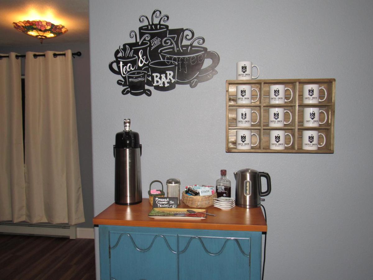 Castle Creek Manor Bed and Breakfast Grand Junction Eksteriør billede